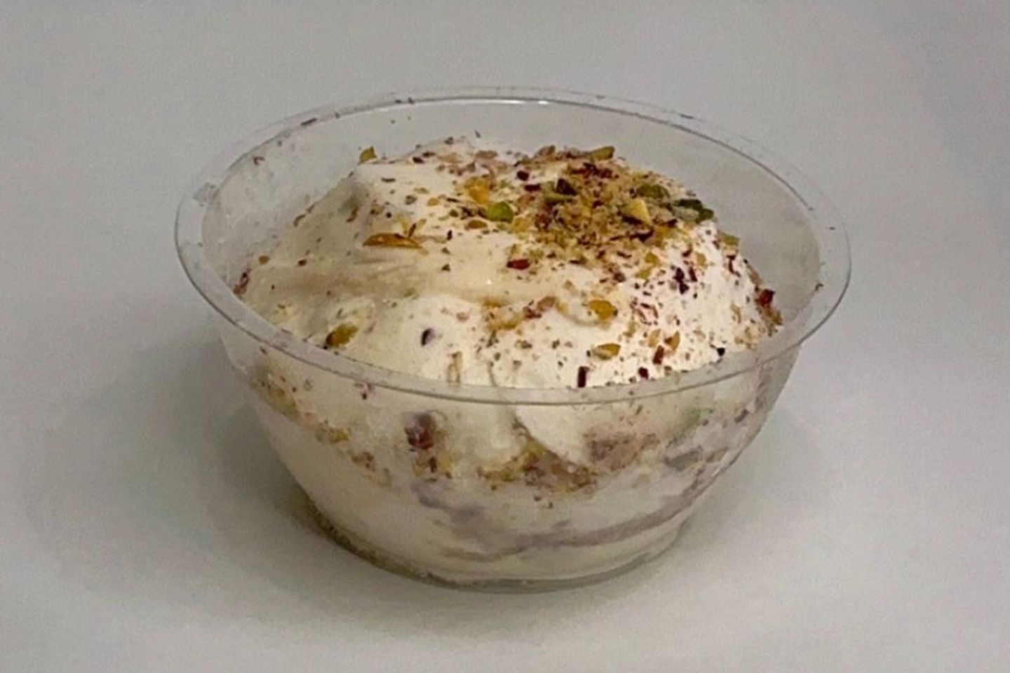 بوظة عربيه بالقشطه والفستق - كبير