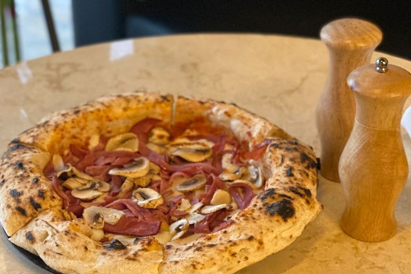 Smoked Meat Pizza - Smoked Meat Pizza S