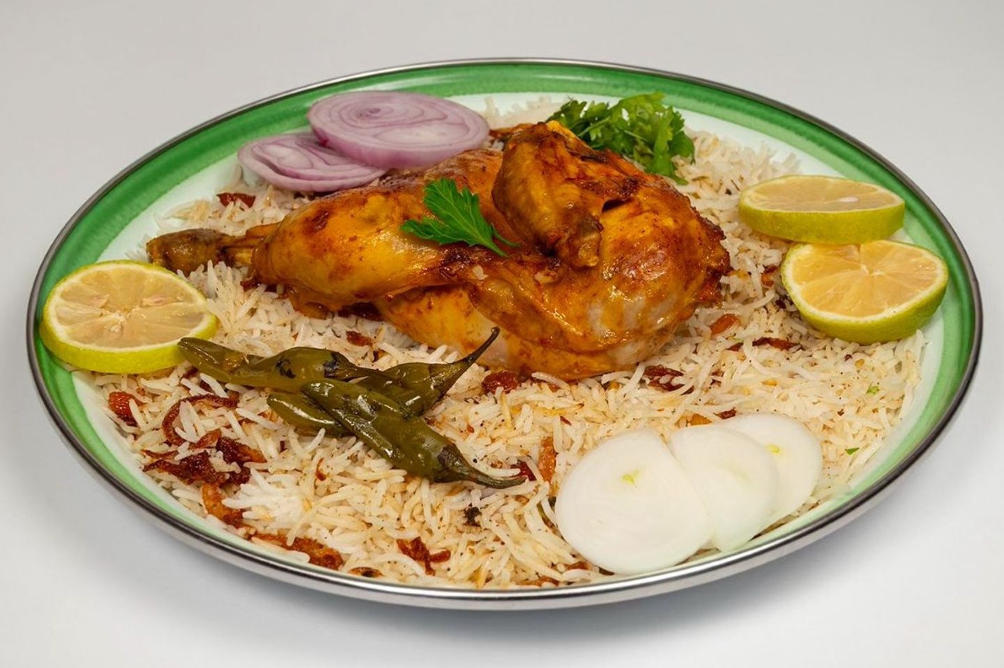 برياني سعودي بالحشوة - نص حبة دجاج برياني سعودي