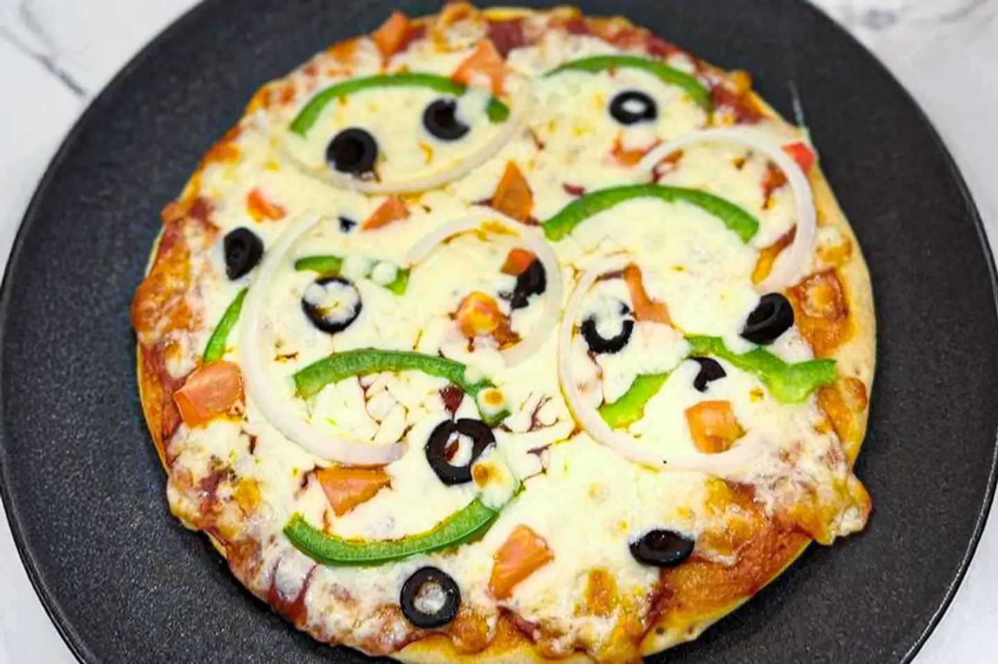 بيتزا بالخضار - صغير