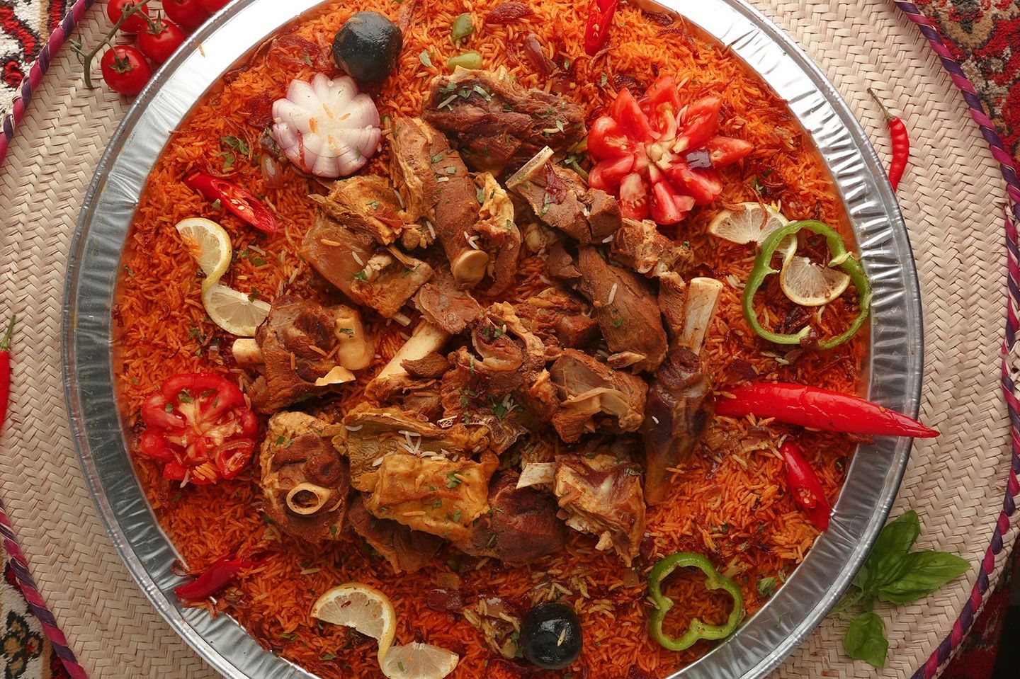الوليمة النجدية لحم - وسط