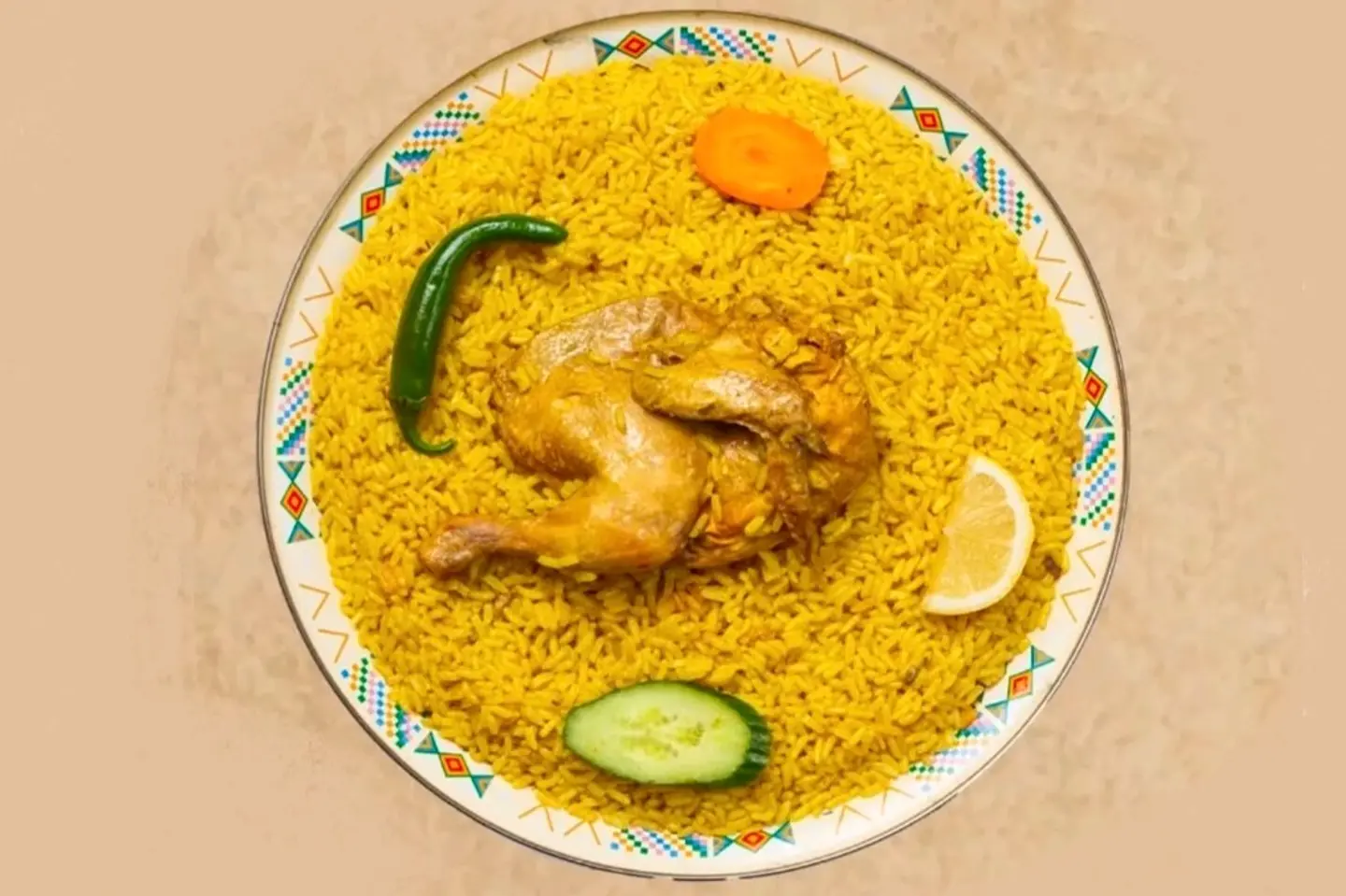 مظغوط دجاج العقبه مع الرز - حبة مضغوط دجاج ابو بنت مع الرز