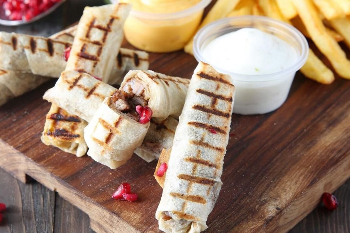 Mosakhan Shormeh Chicken 6 Pcs - Musakan Cheese