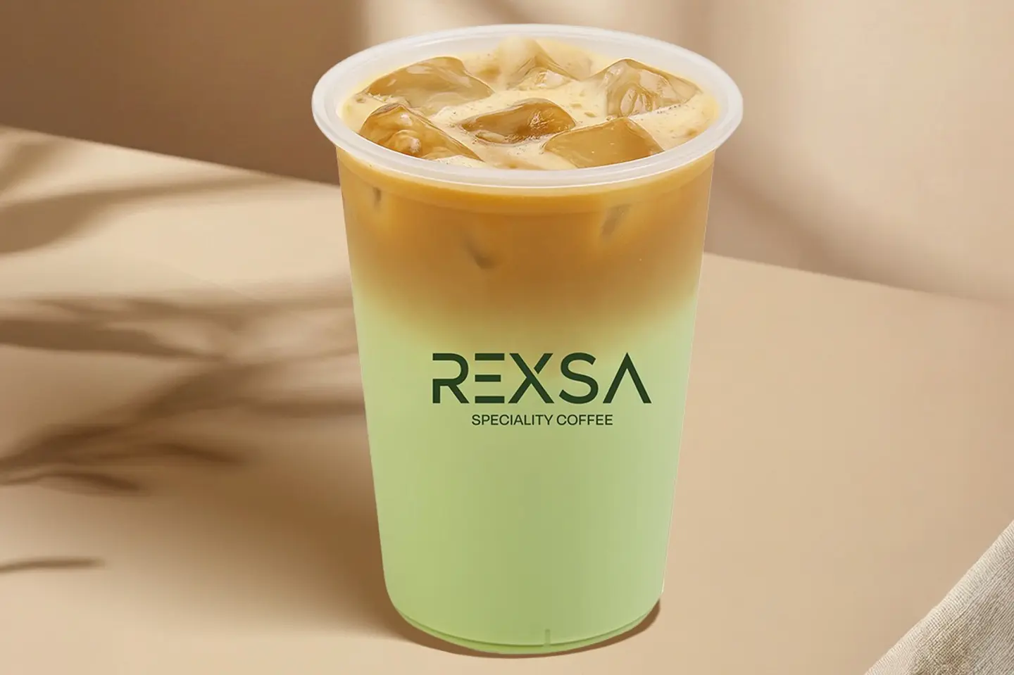 ايس بستاشيو دوليتشي - وسط