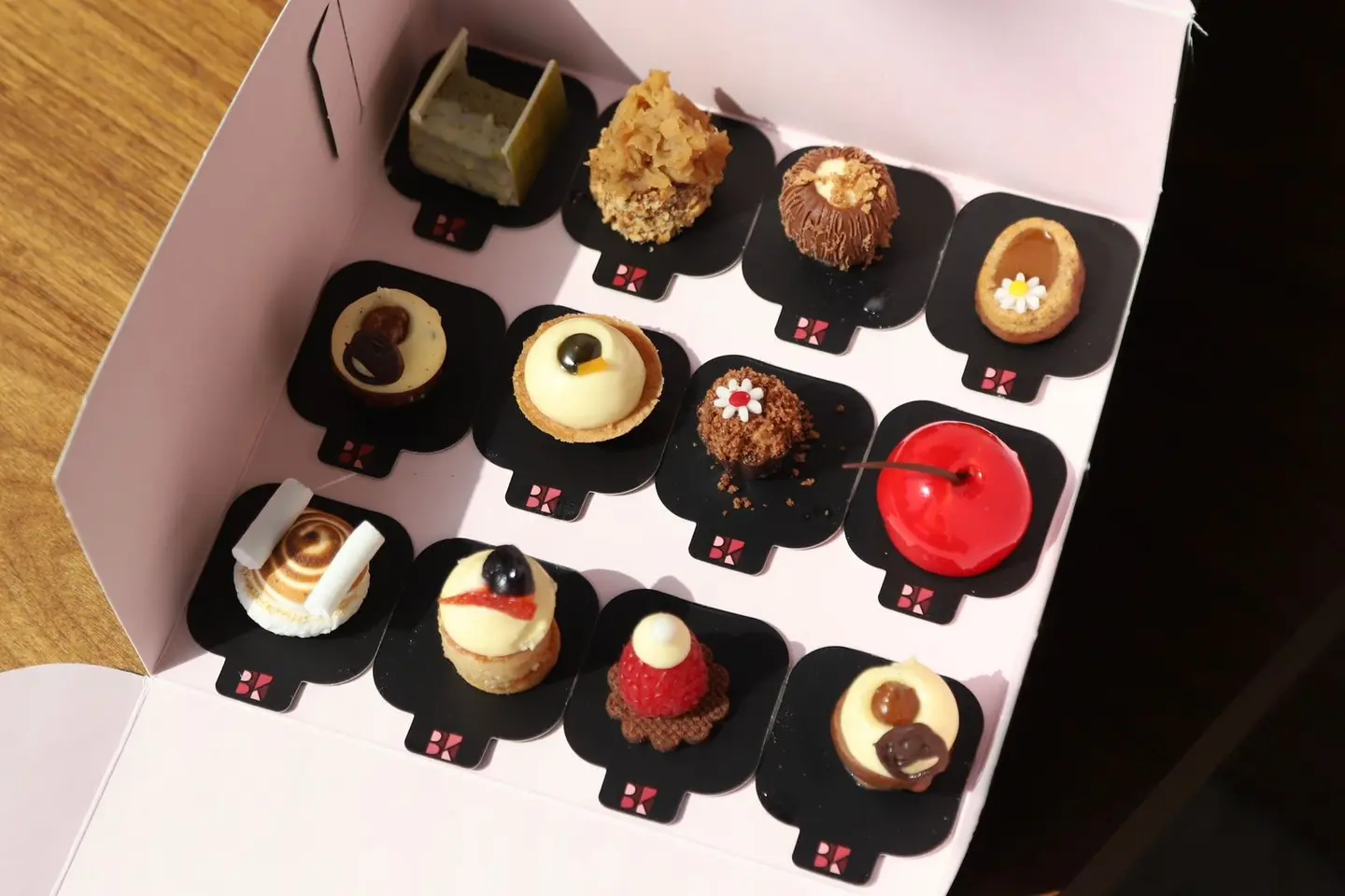Mini Soiree Box - Mini Soiree 21 Pieces