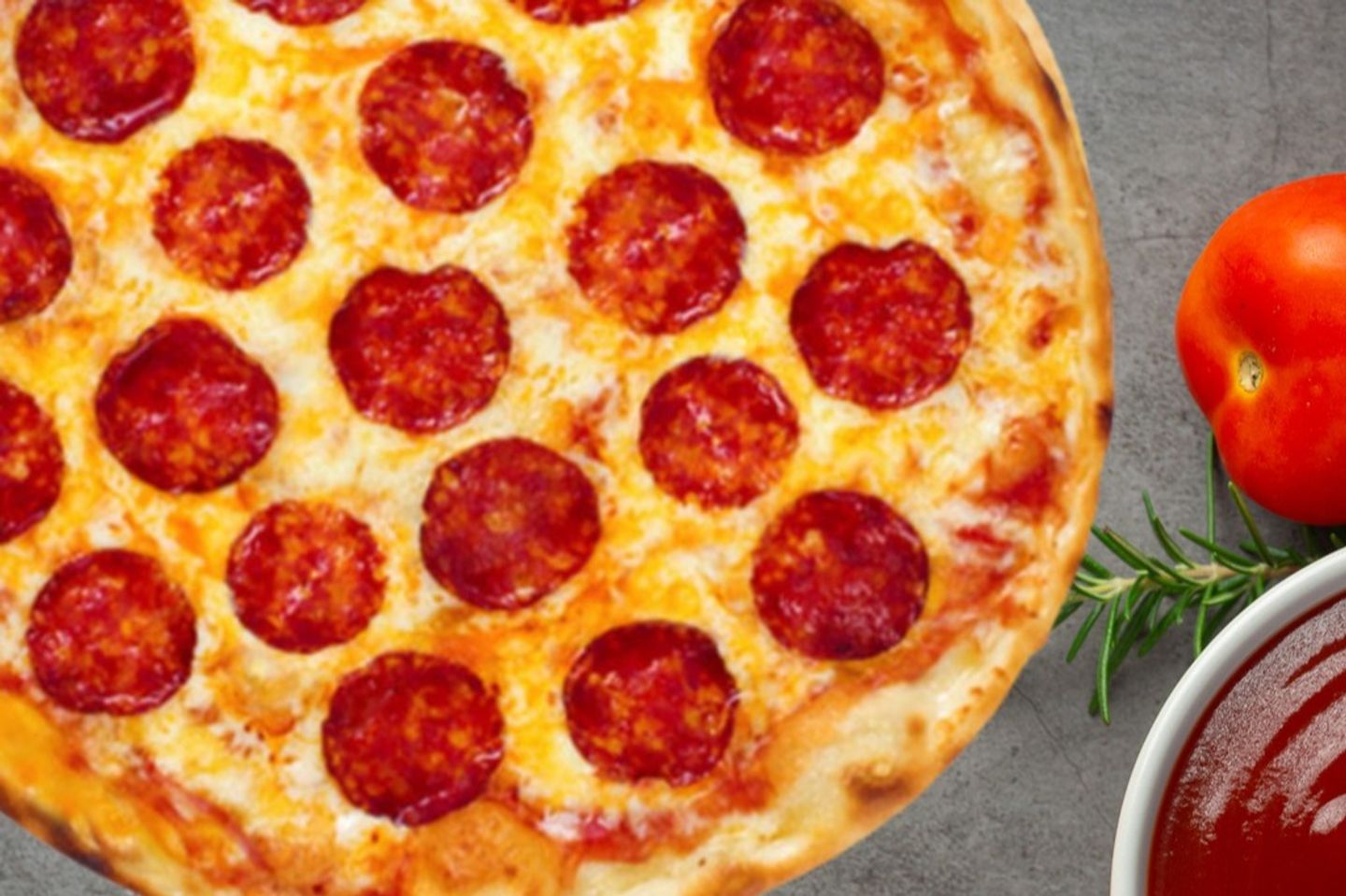 Pepperoni Pizza - Large