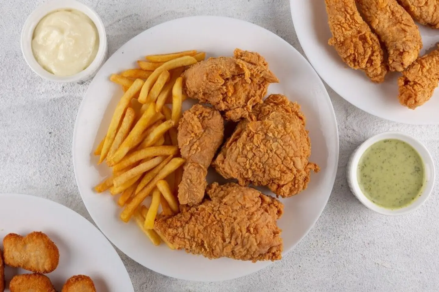 دجاج بروستد - أربع قطع دجاج بروست