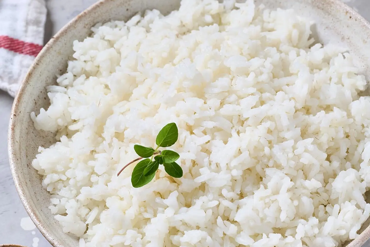 أرز أبيض - واسطة