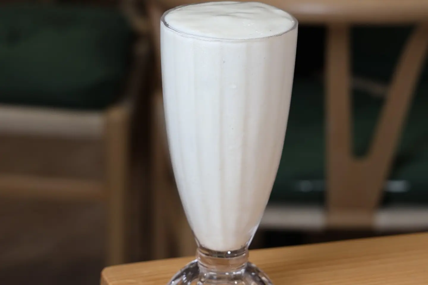 عصير موز بالحليب - كبير