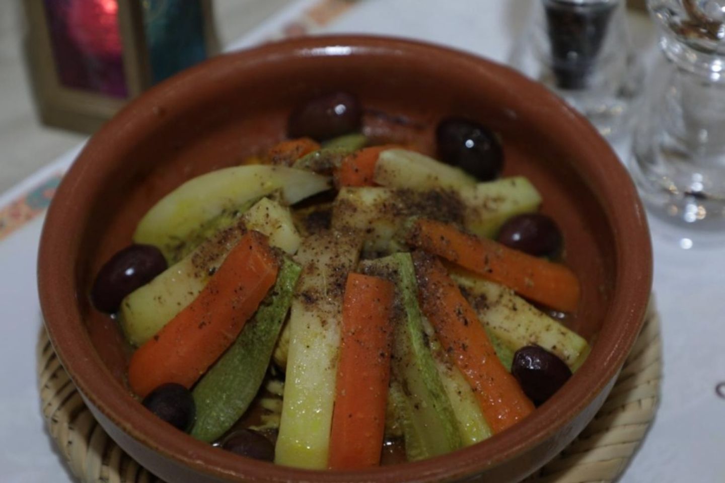 طاجن خضار بالدجاج - دجاج