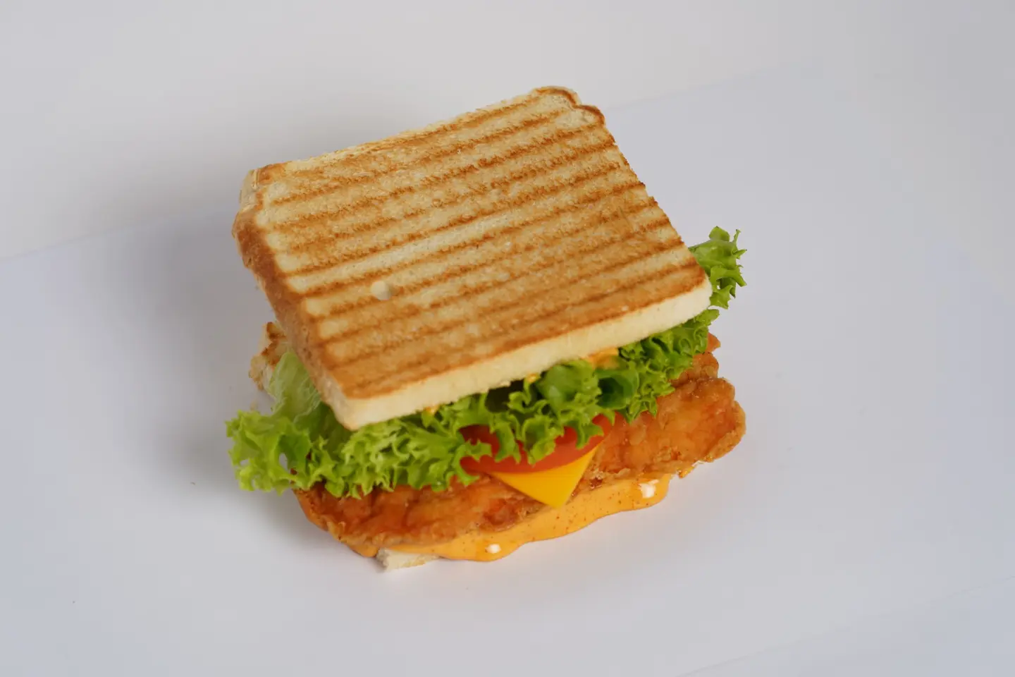 توستا زنجر - ساندوتش