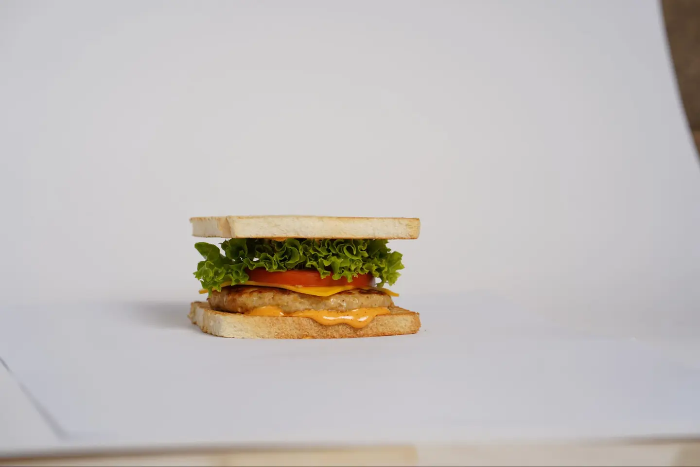 توستا دجاج - ساندوتش