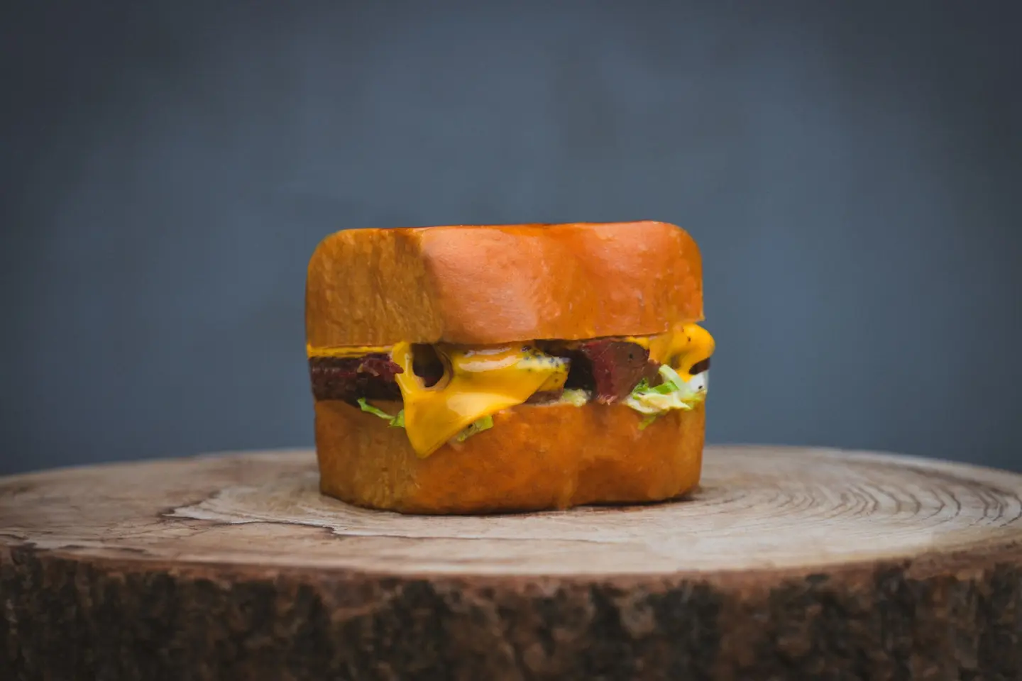 سبشيل بريسكت - ساندوتش