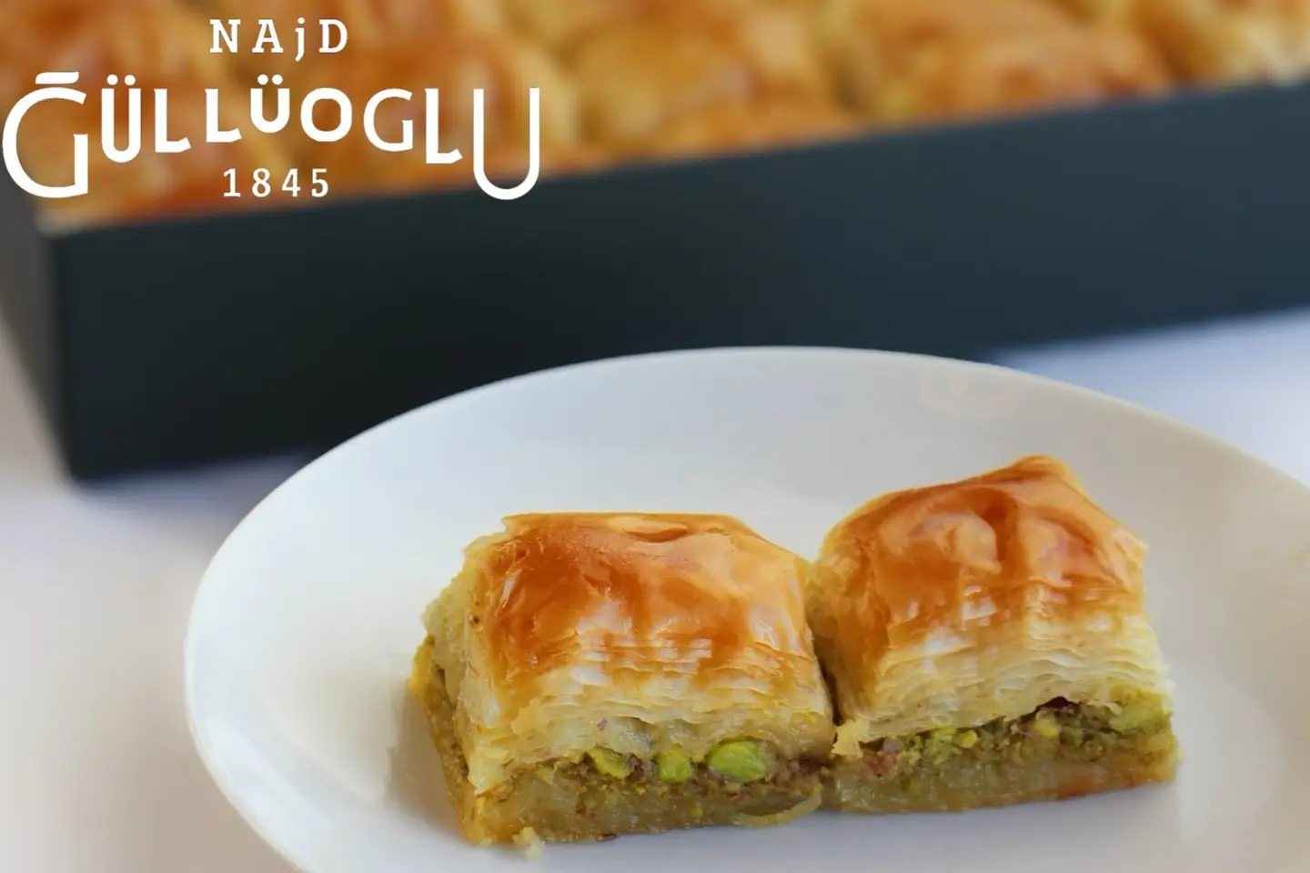 بقلاوة كلاسيكية بالفستق - ربع كيلو