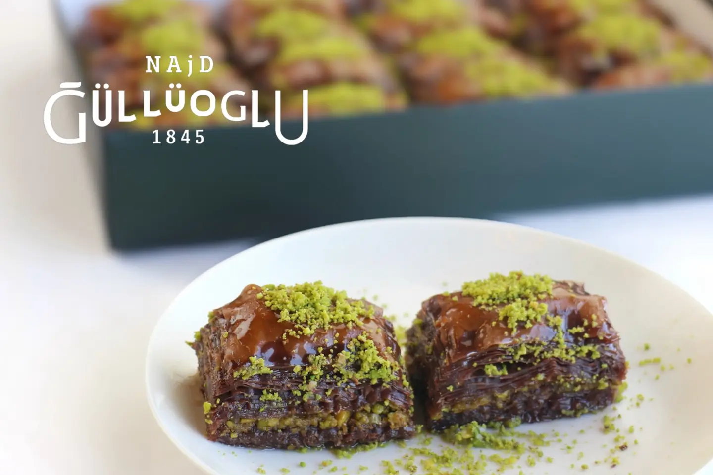 بقلاوة كلاسيكية بالشوكولاتة - ربع كيلو