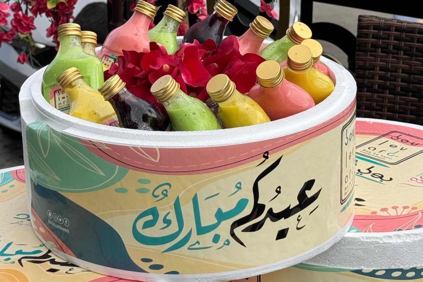 بوكس المشروبات المشكلة عصائر - قهوة - موهيتو - عدد ثمانية عبوات فاخرة