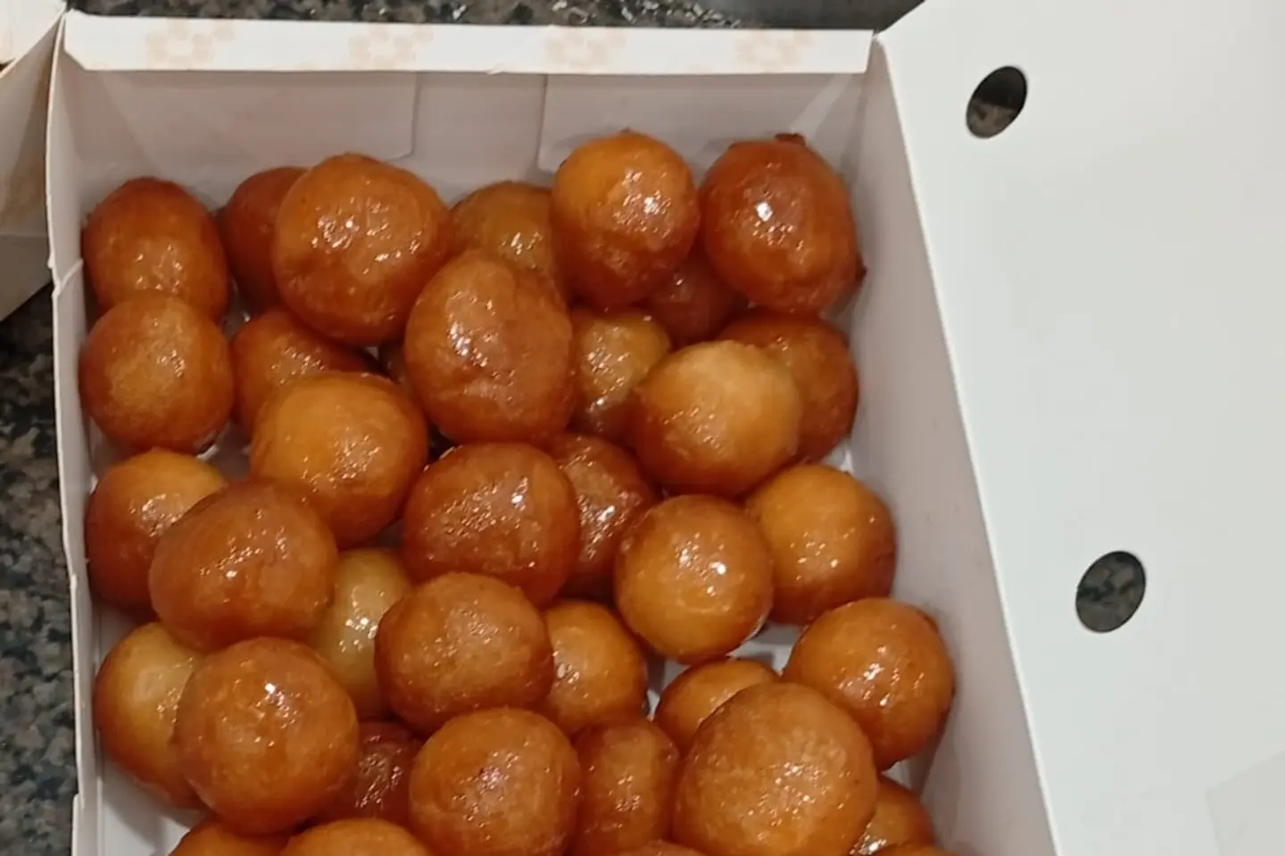 Box Luqaimat - Medium