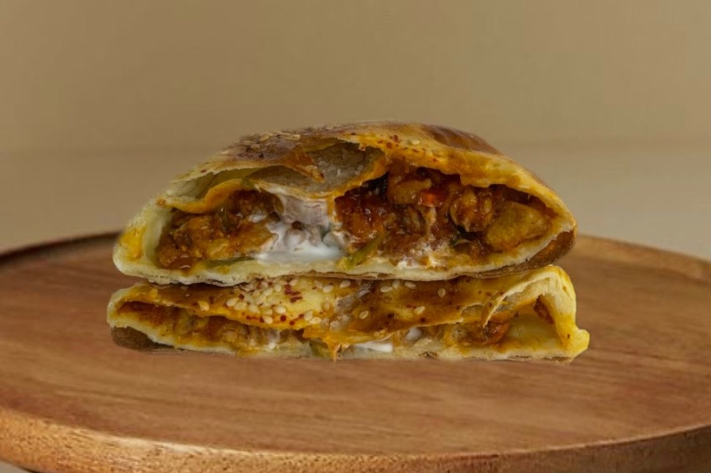 فطيرة دجاج جبن - ابيض
