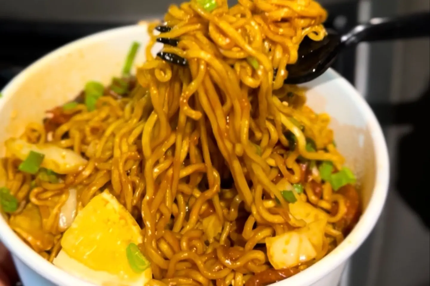 Noodles Shrimp With Teriyaki Sauce And Tacos - Spicy