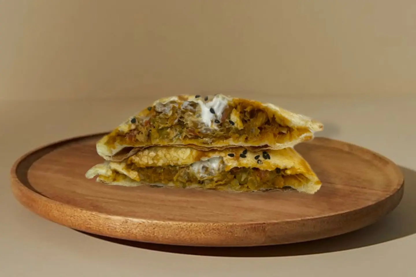 فطيره بازلاء بالتونه والجبن سبيشل - ابيض