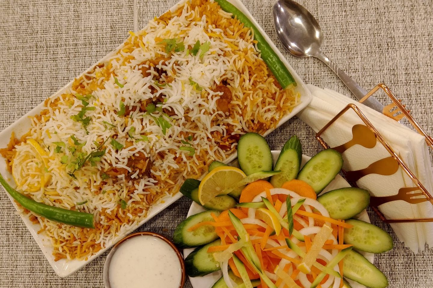 Karachi Biryani - Karachi Biryani 2 Pieces Of Chicken And Potatoe