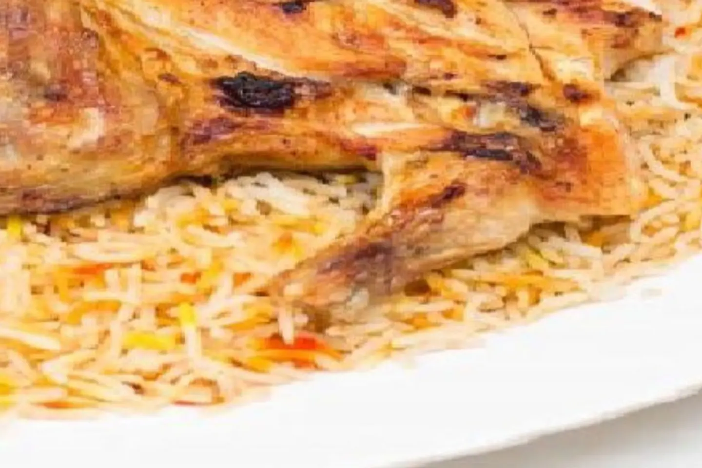 دجاج مظبي مع رز مندي - نص حبة