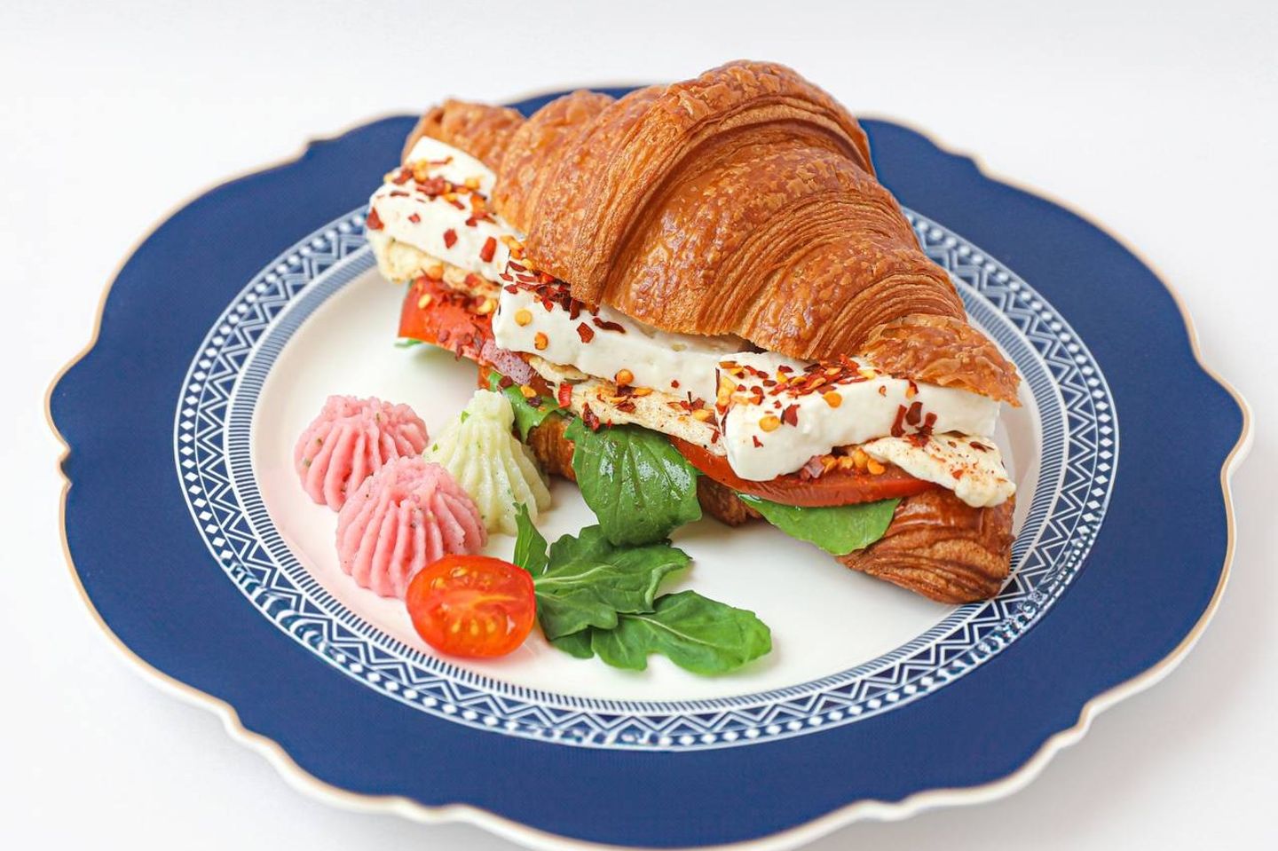 Croissant/Brioche With Spicy Halloumi And Honey - Brioche