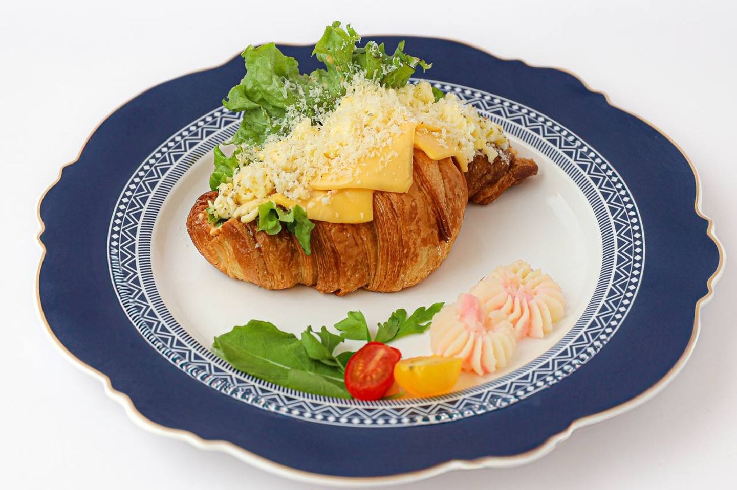 Scrambled Egg Croissant With Cheese - Brioche