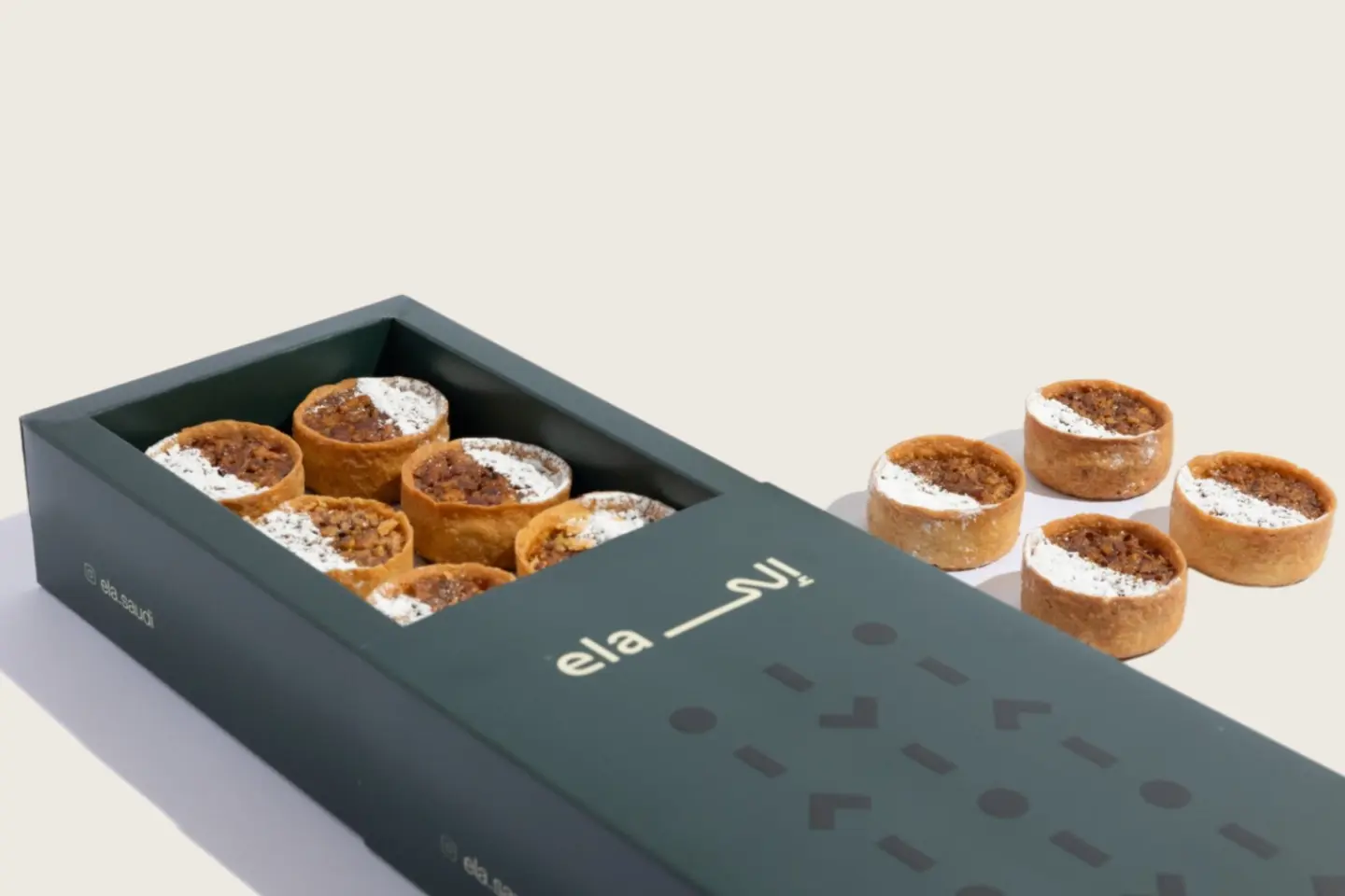 20 Pieces Of Pecan Tart - 20 Pieces Of Pecan Tart