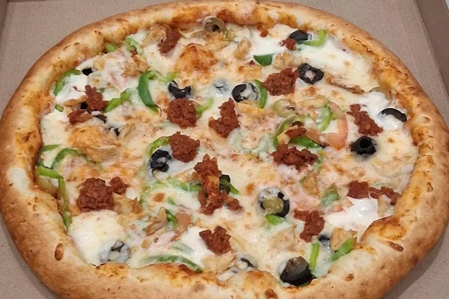 بيتزا لحم أطراف محشية - صغير