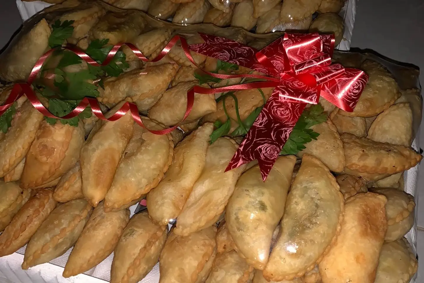 Mixed Dough Sambosa - 10 Pieces