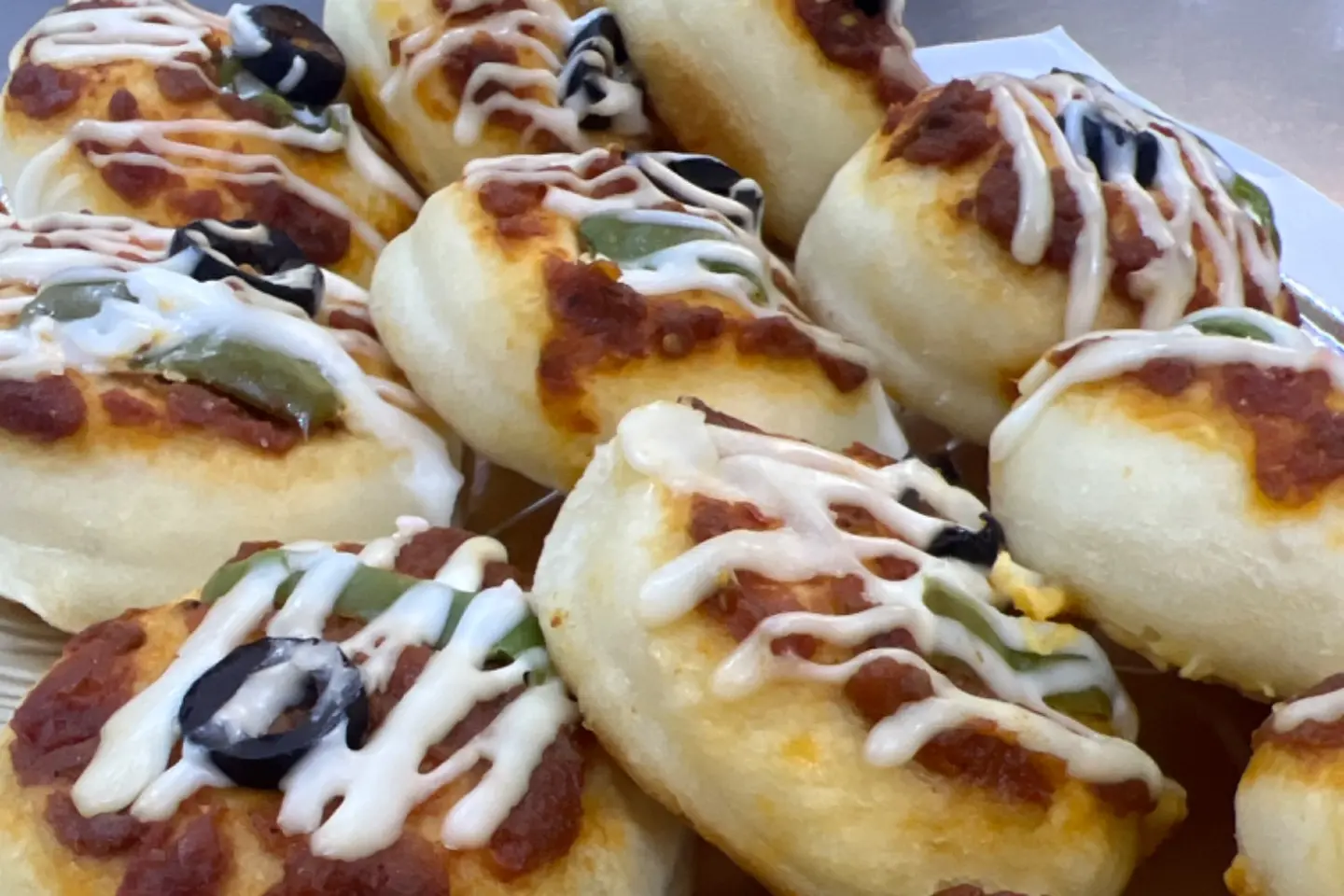 بيتزا جبنة سائلة - 10 حبات