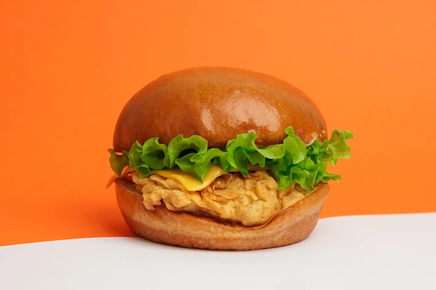 برجر كرسبي دجاج - ساندوتش