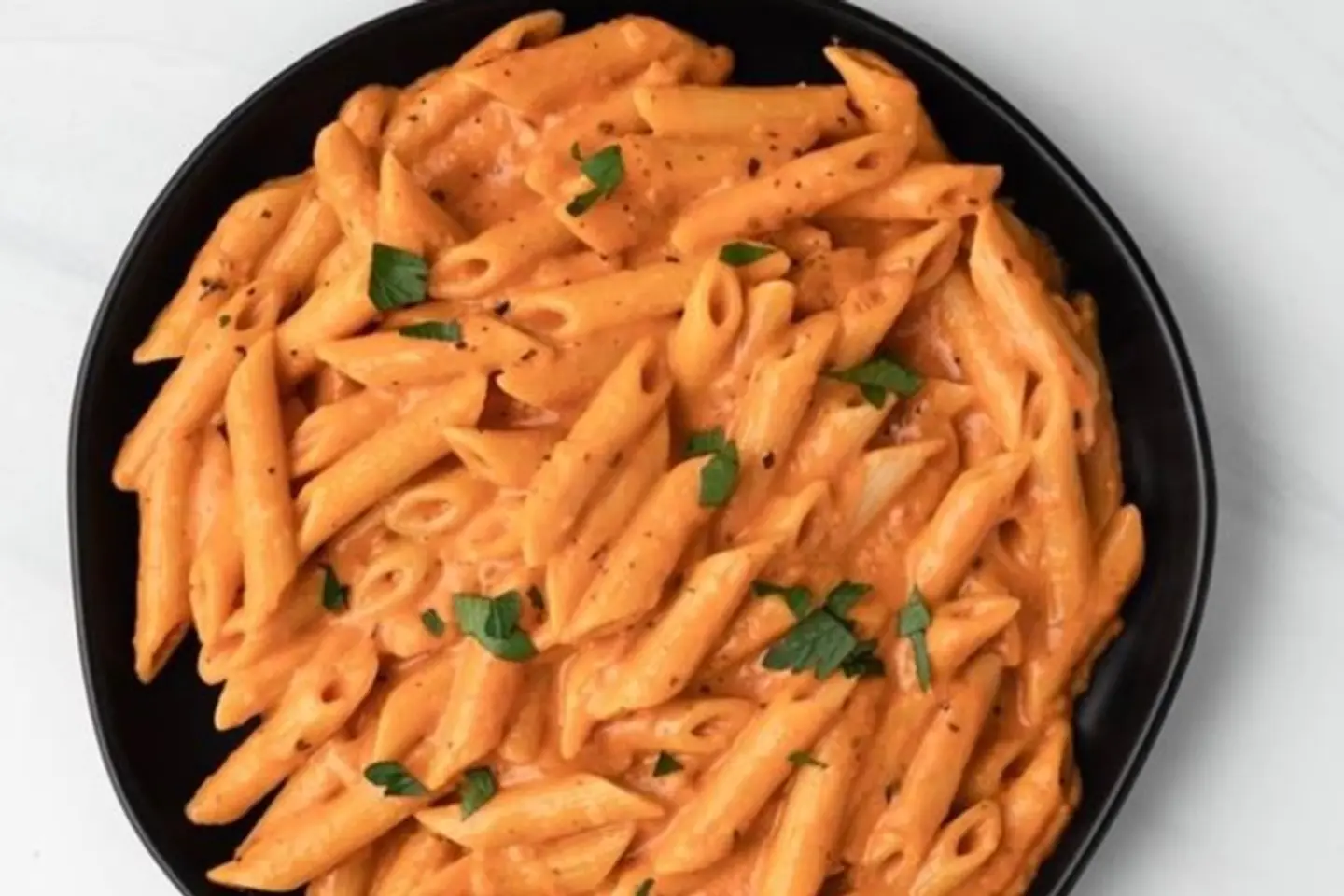 مكرونة دجاج - وسط