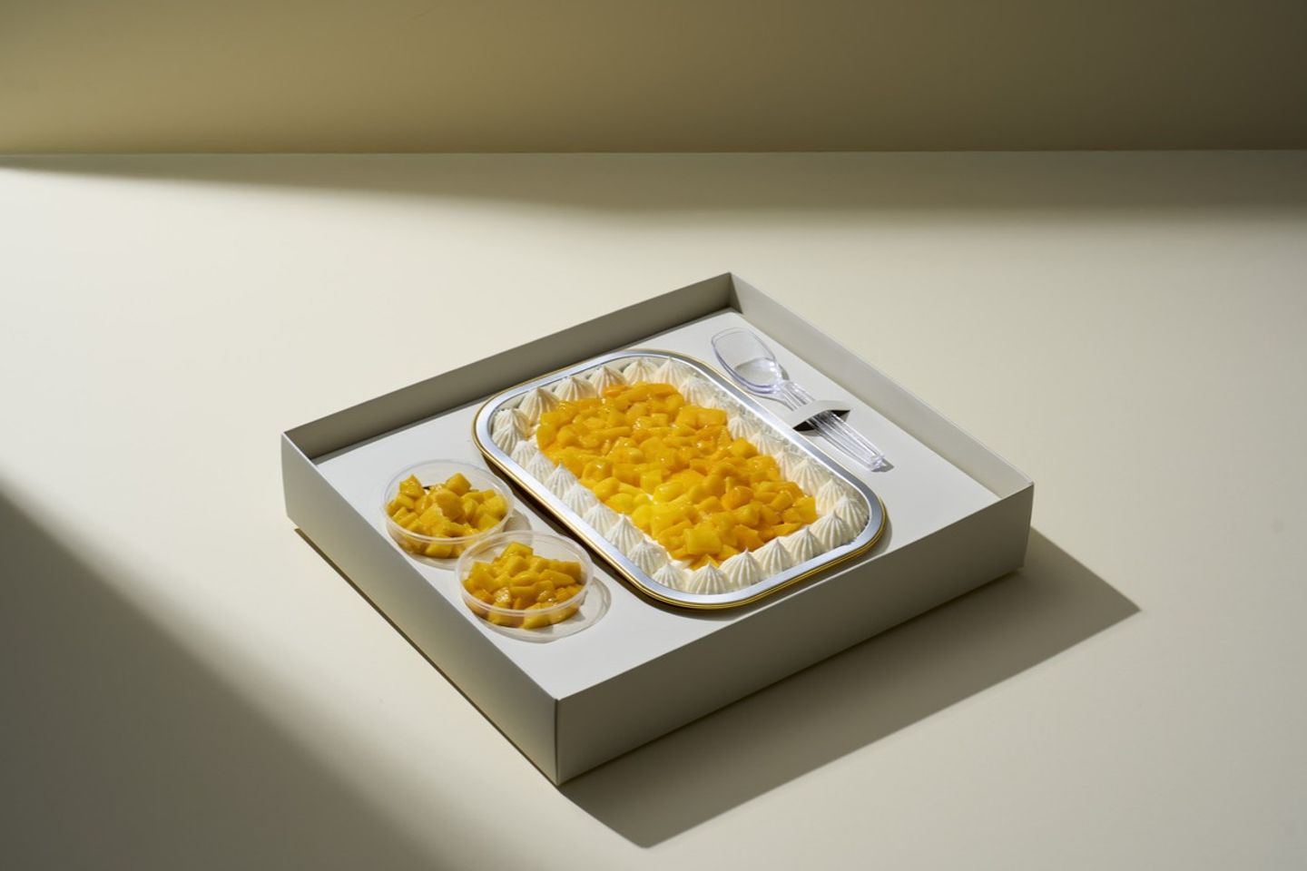 Mango Tiramisu Medium - Medium
