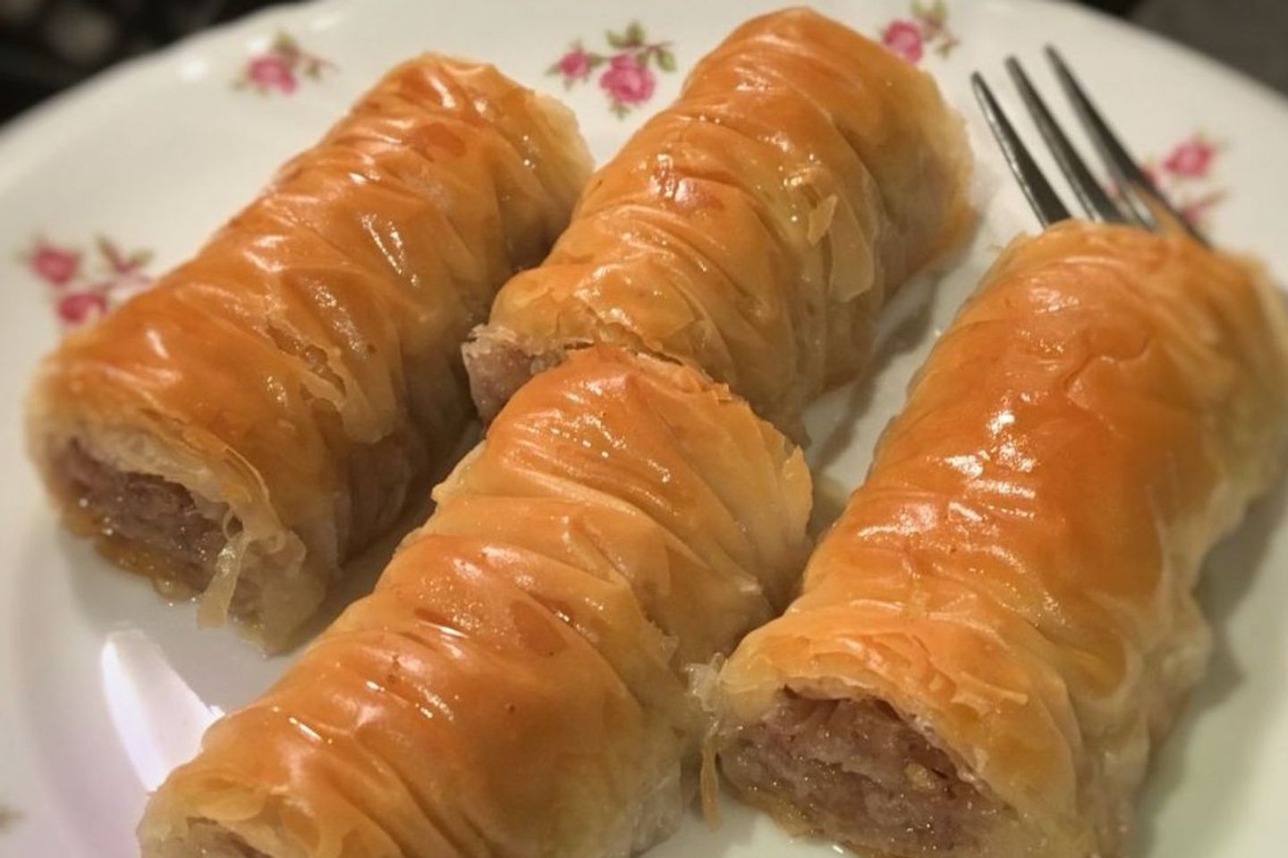 اصابع بقلاوة لوتس - نص كيلو