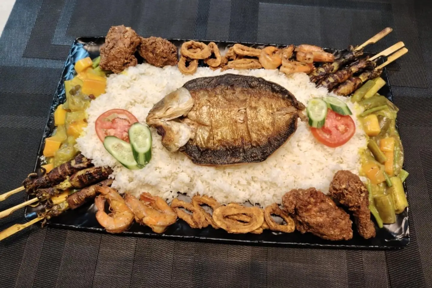 Whole Boodle Fight Good For 6 7 Person - Half Boodle Fight Seabass Good For 4 5 Person