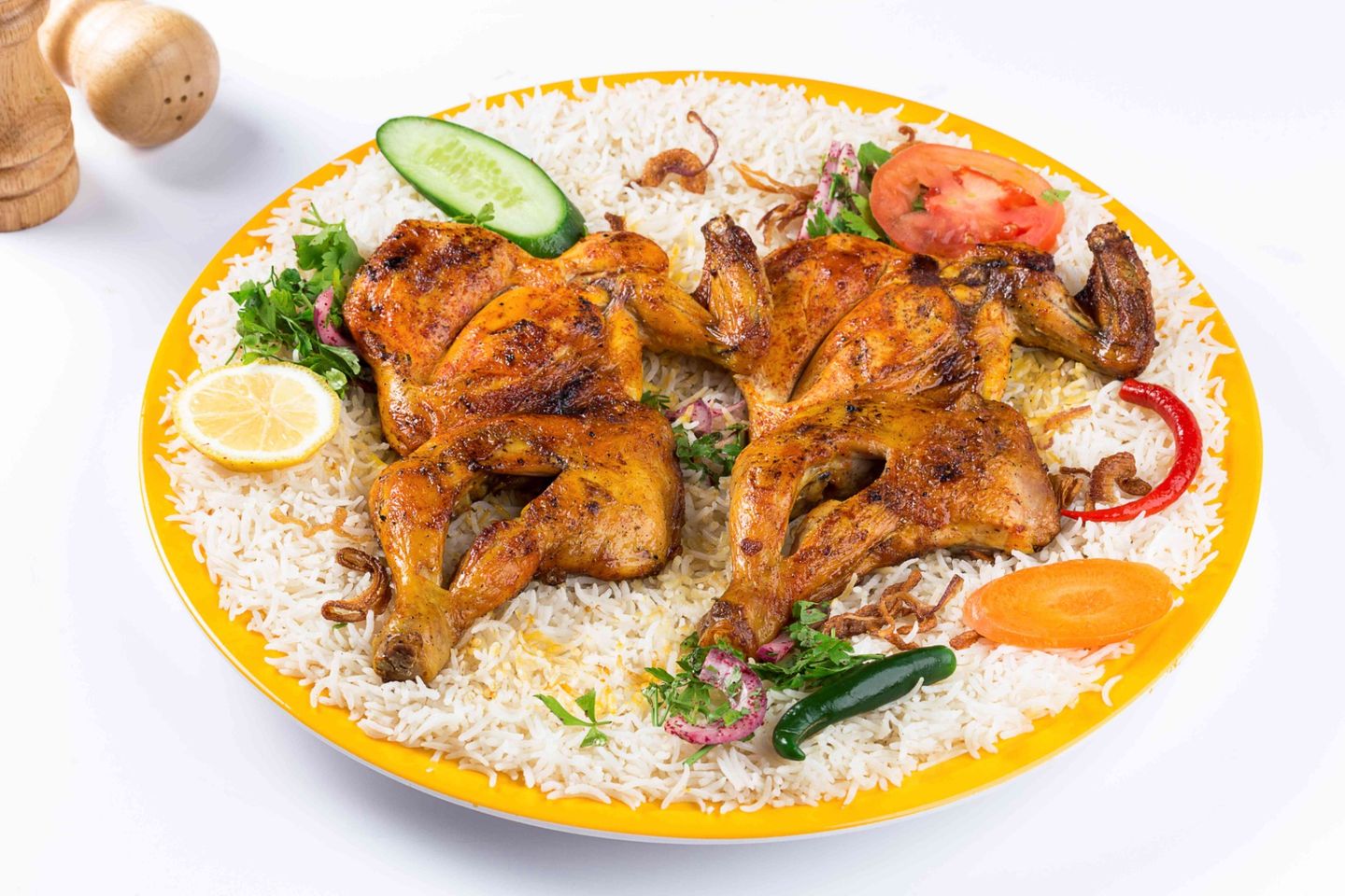 دجاج مظبي مع رز عنبر - دجاج مظبي مع رز عنبر-نصف