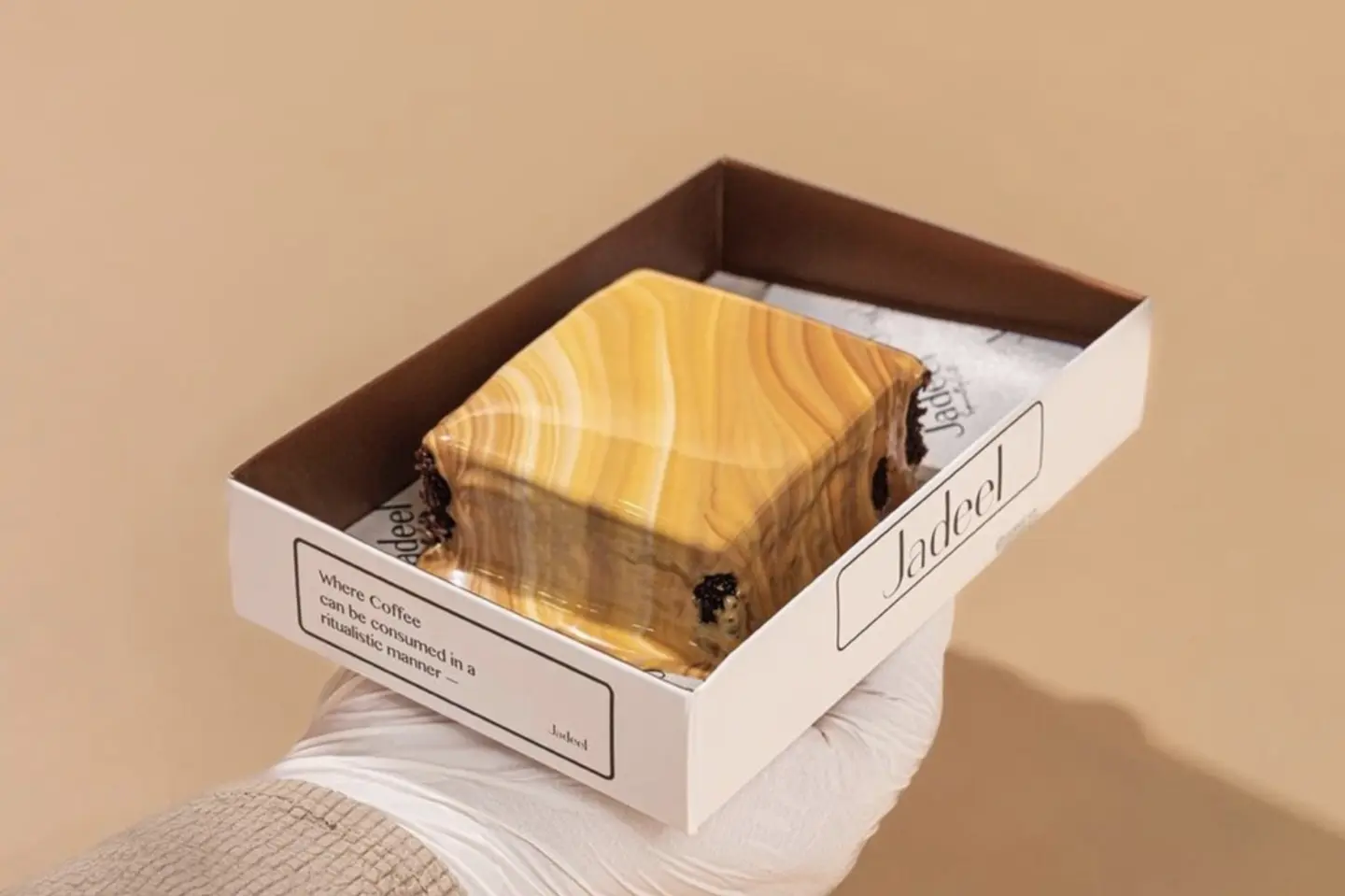 Triple Cake - Box   6 Pieces