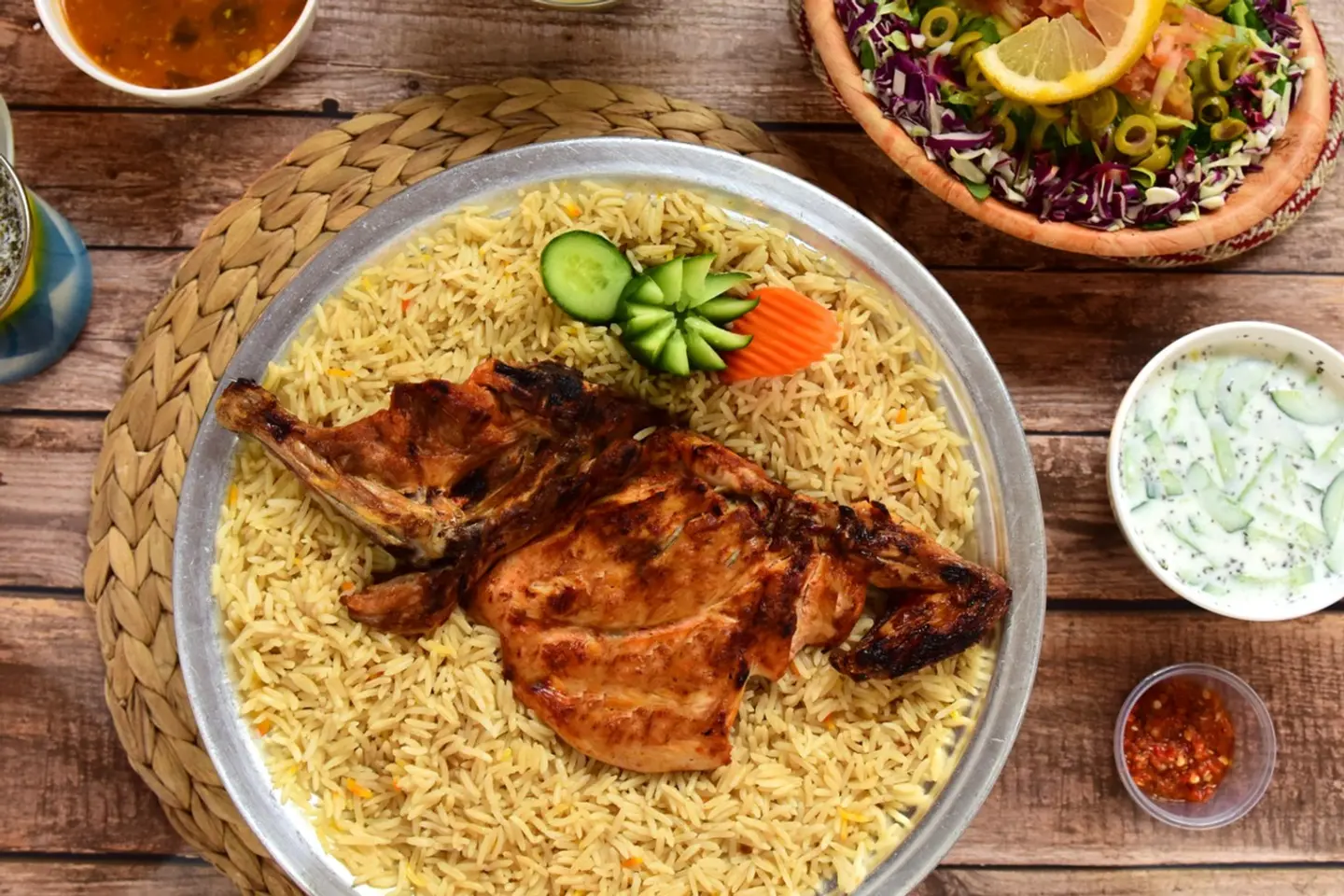 دجاج على الفحم مع الارز - نصف دجاجة
