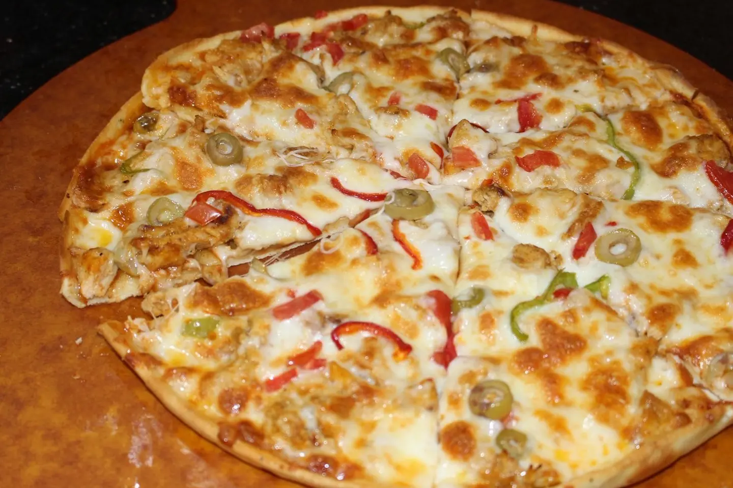 Chicken Pizza - Medium