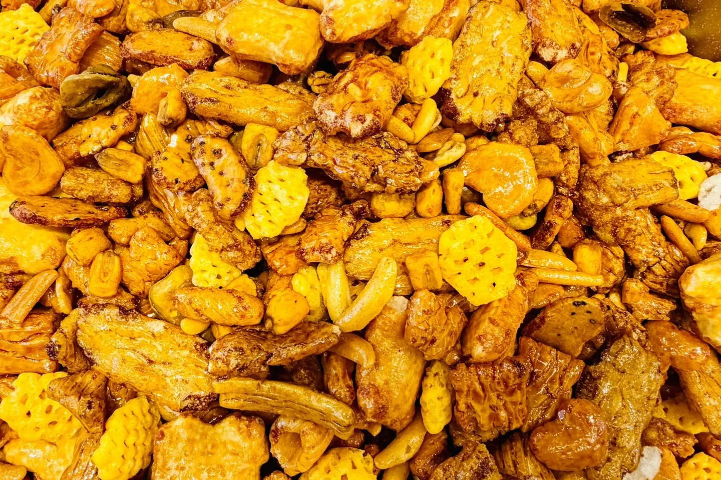 Alnukaly Japanese Mixed Nuts - 250 Grams