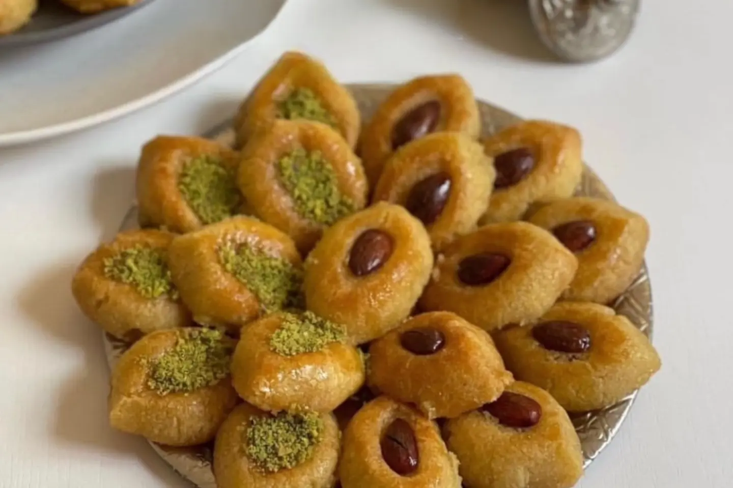 عيون المها لوز - كيلو