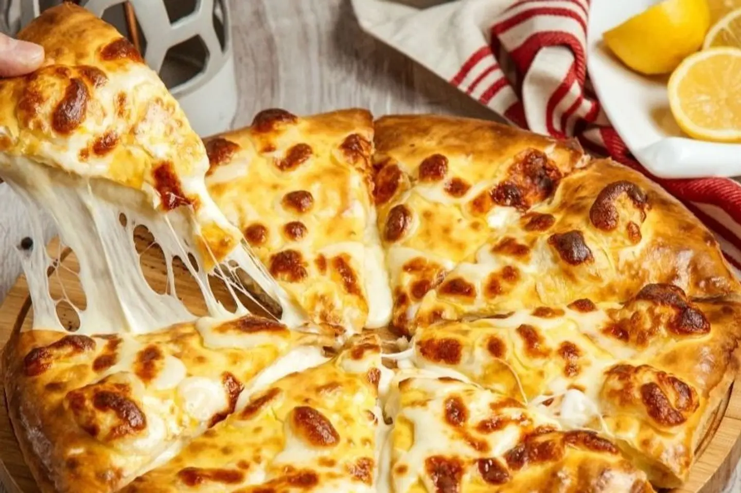 Mozzarella Cheese Pizza - Medium