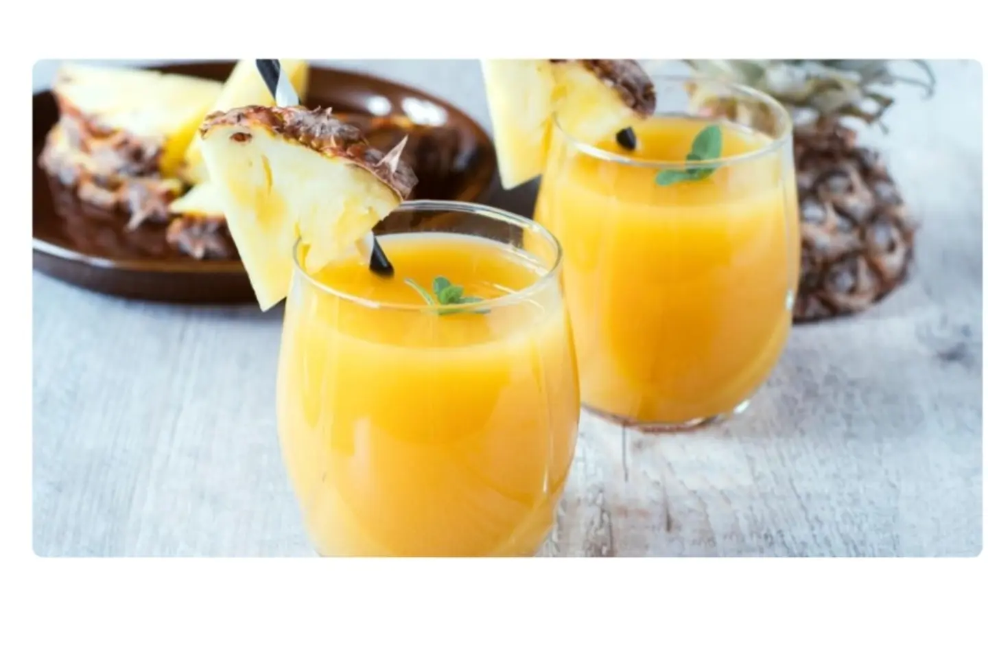 عصير اناناس - وسط