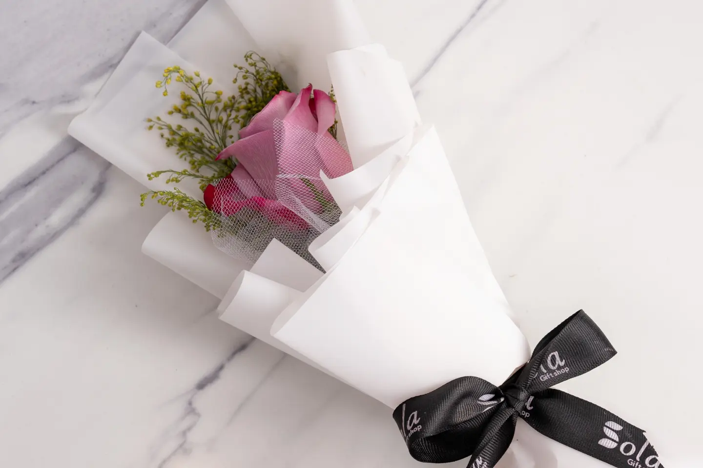 Elegance Tag - White Rose Color