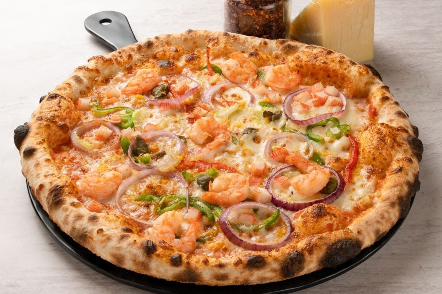 Seafood Pizza - Medium