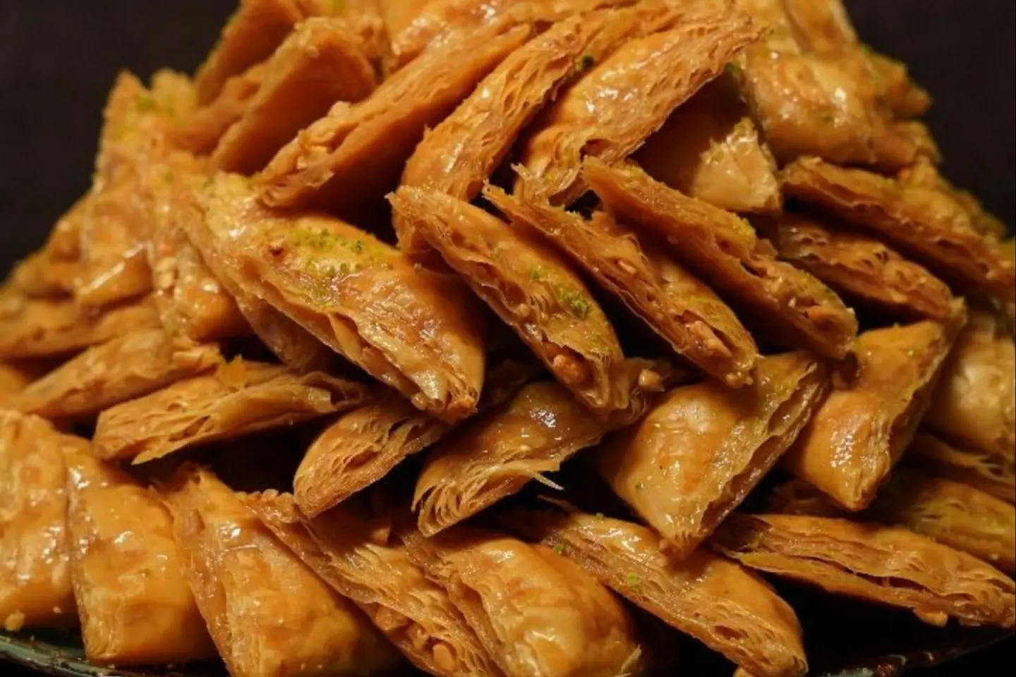 Triangle Baklava With Nutss - Quarter