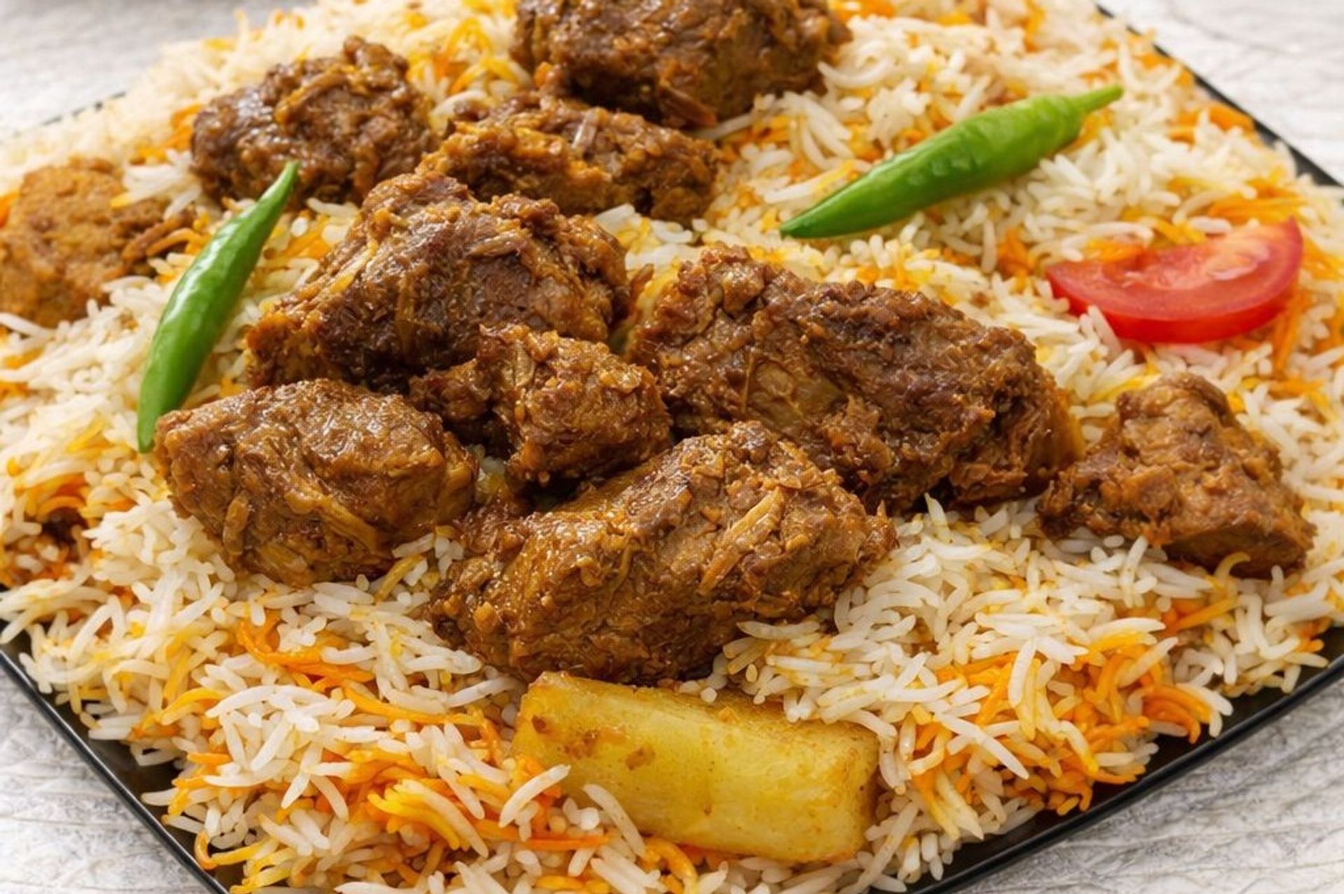 برياني لحم مع بطاطس - وسط