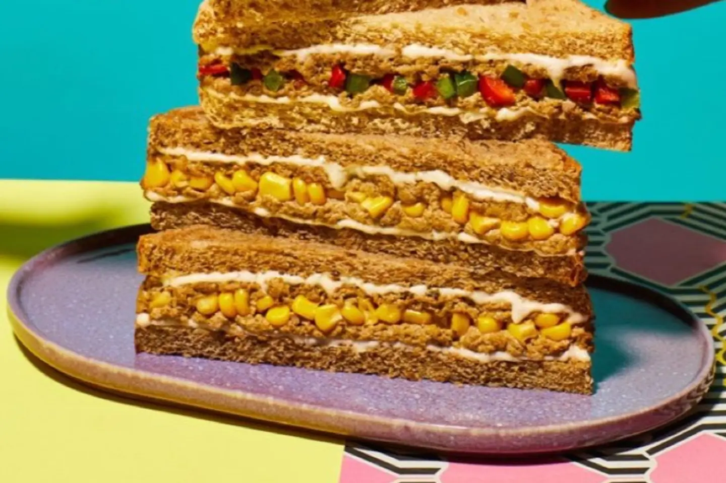 Twist Family Box - 12 Pieces